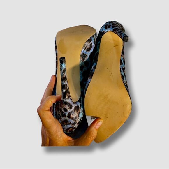 Shoe Dazzle- blue/Black leopard print heels - Picture 5 of 6